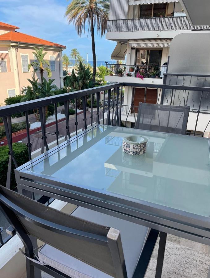 Studio 2 Pers , 40M2 En Bord De Mer Avec Vue Mer Μεντόν Εξωτερικό φωτογραφία